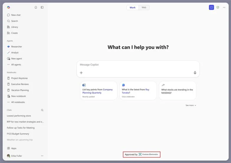 Copilot-App mit dem Hinweis Approved by und Firmenlogo im unteren Bereich unter dem Eingabefeld
